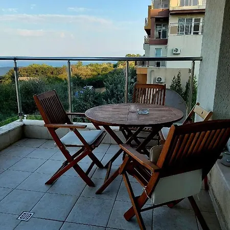 прекраснные с панорамным видом на море Apartment