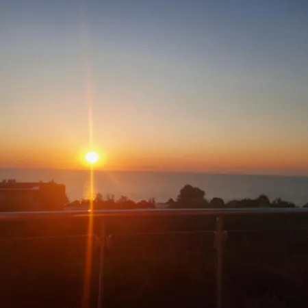 прекраснные с панорамным видом на море Apartment Byala (Varna)